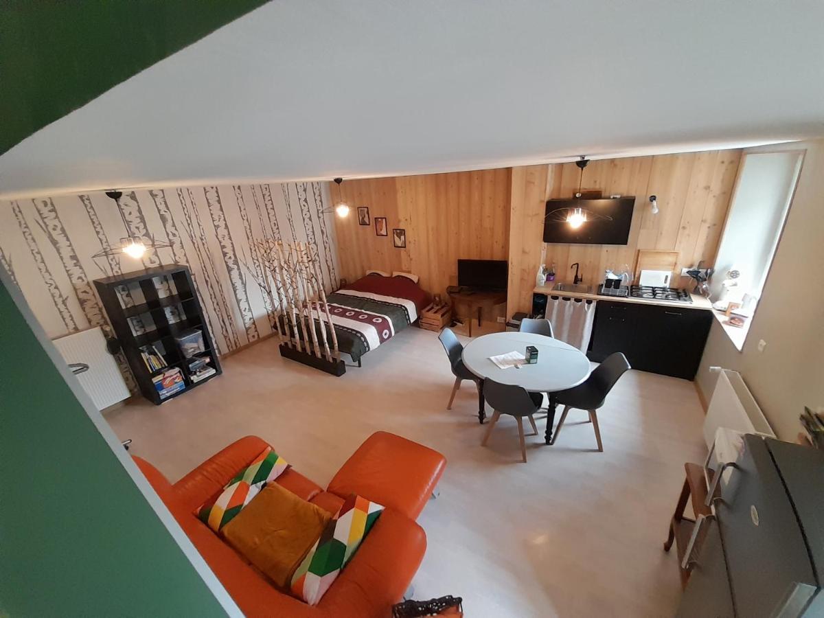 Studio Cosy De 2 A 4 Personnes Au Coeur Du Haut Doubs, Entre Les Lacs, Les Montagnes Et Les Vignobles Lägenhet Frasne Exteriör bild